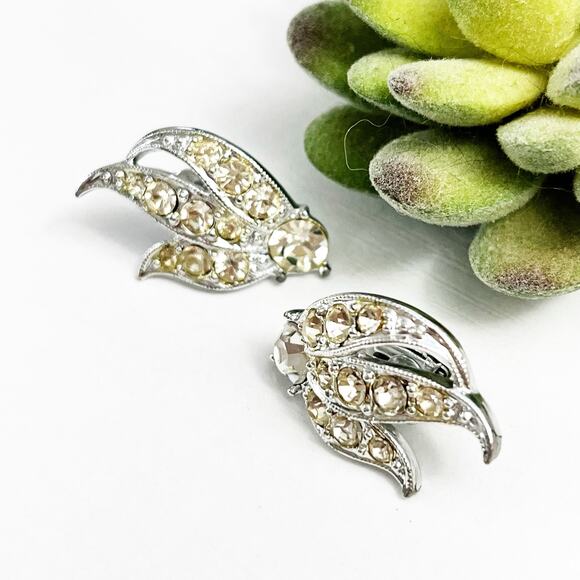 Sarah Coventry "Enchantress" Vintage Rhinestone Clip Earrings - Picture 1 of 5